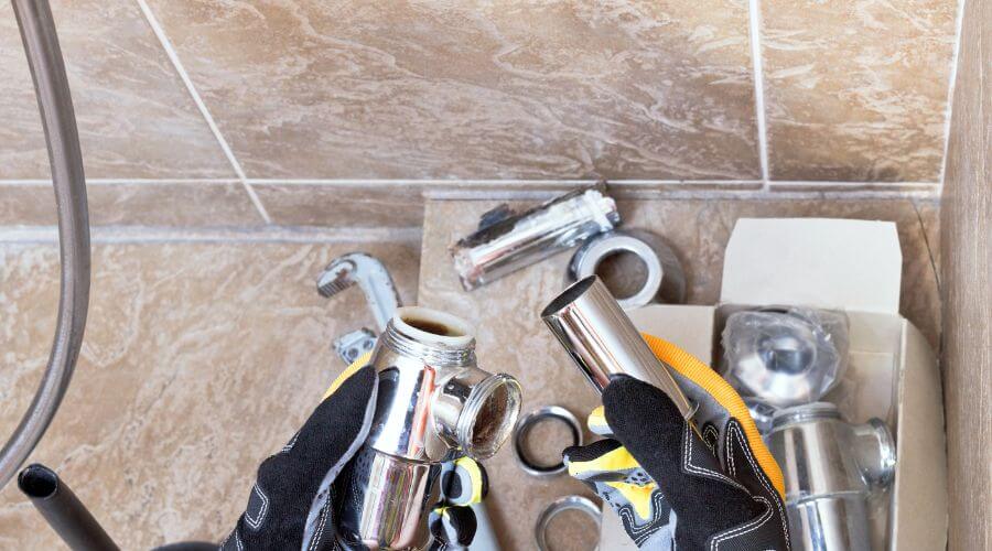 Professional gutter cleaning in Seneca, OR